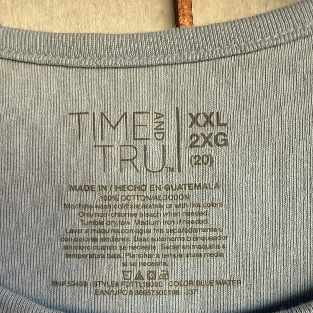 Bundle of Tops, size XXL 2X - Picture 3 of 10